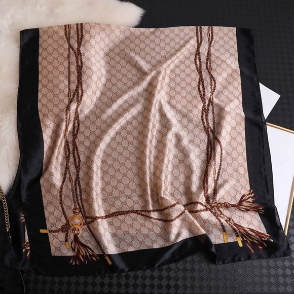 High quality long silk satin scarf 🧣 - Picture 4 of 4